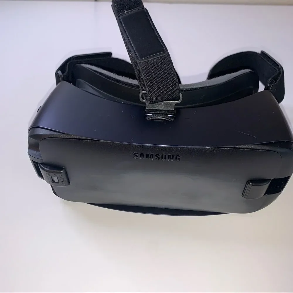 Samsung Gear VR Powered by Oculus - Black